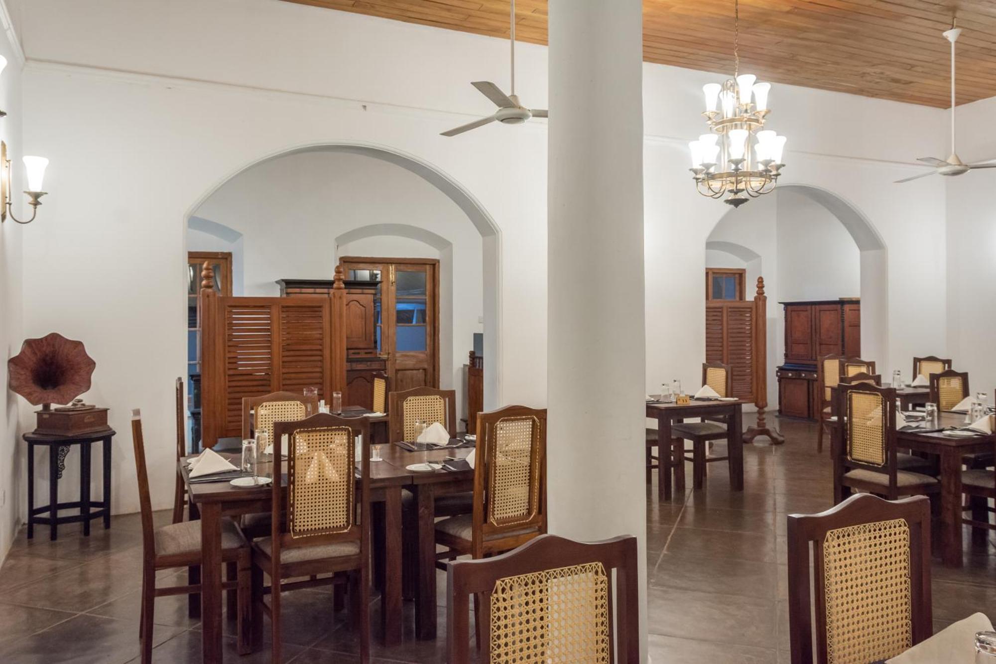 The Sanctuary At Tissawewa Anuradhapura Exterior foto
